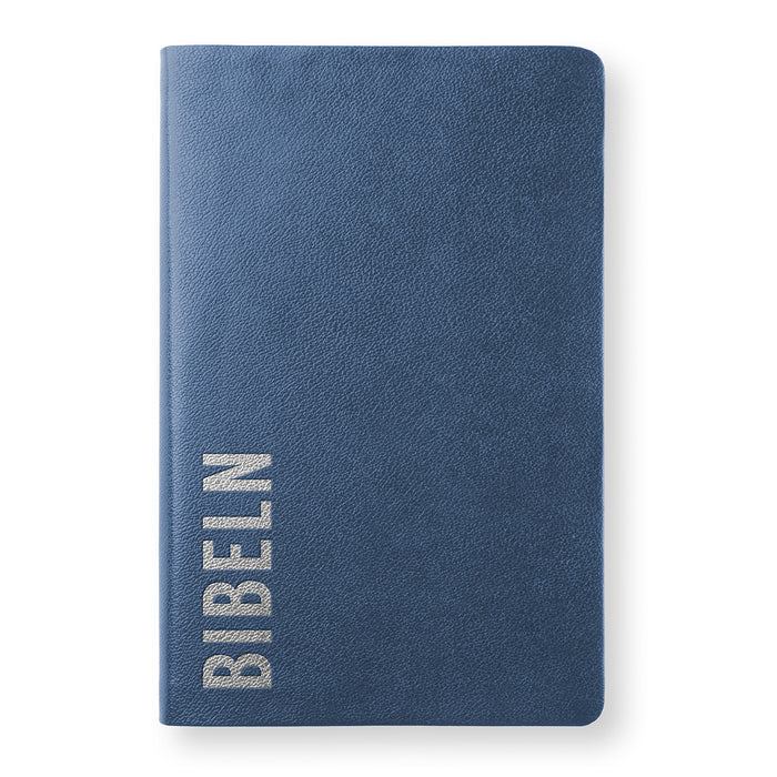 Bibel 2026, slim, bonded leather, blå, silversnitt