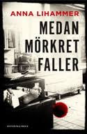 SLUT! Medan mörkret faller