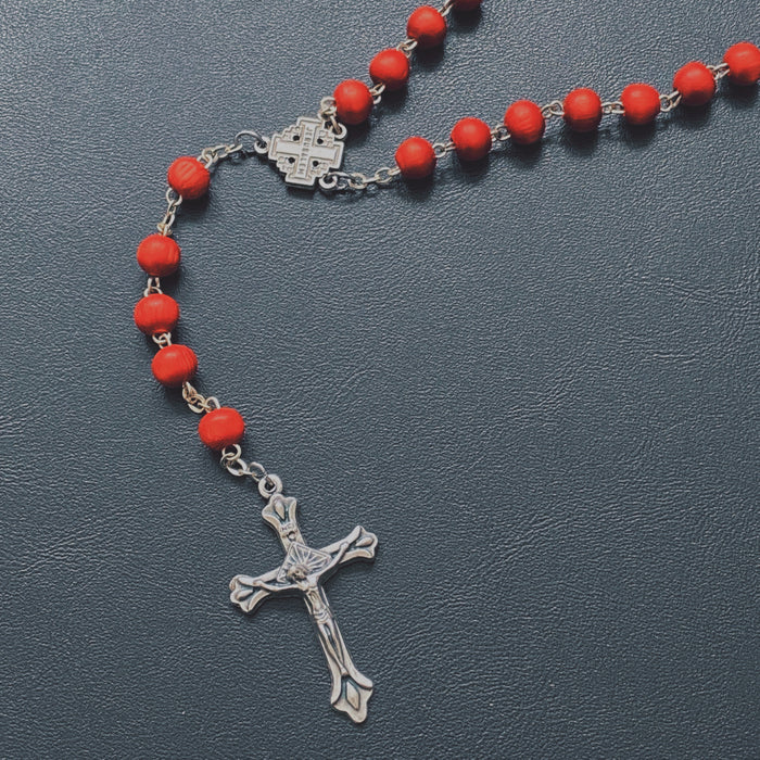 Rosenkrans i olivträ - röd