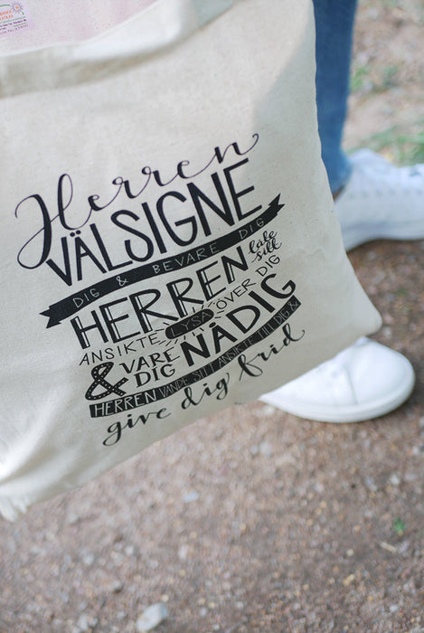 Tygkasse i natur: Välsignelsen